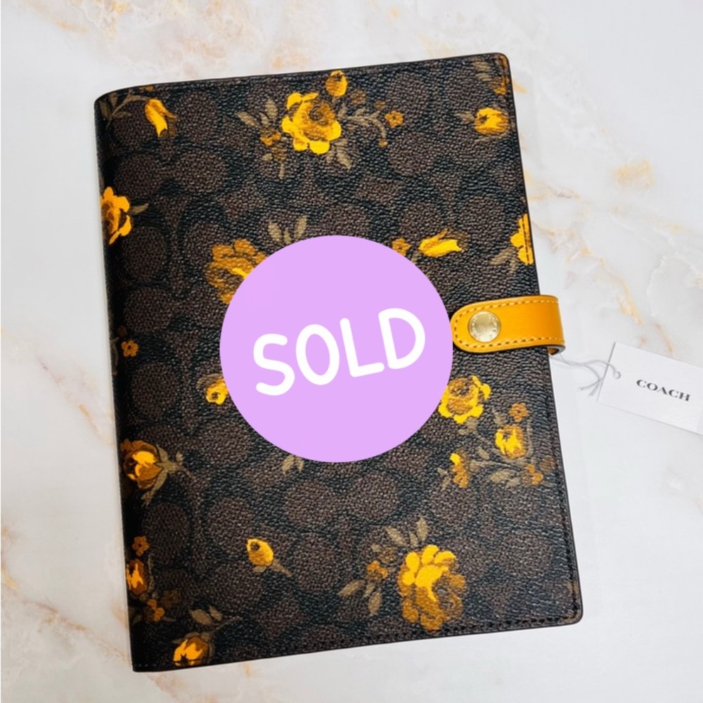 ♥︎♥︎♥︎SOLD♥︎♥︎♥︎NWT COACH NOTEBOOK In Signature Canvas With Floral Print